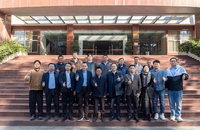 beat365官网与哈尔滨石油学院赴广东石油化工学院开展调研交流